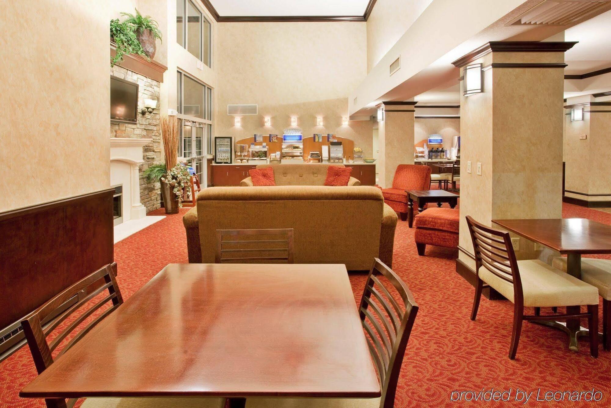 Holiday Inn Express & Suites East Wichita I-35 Andover By Ihg Exterior foto